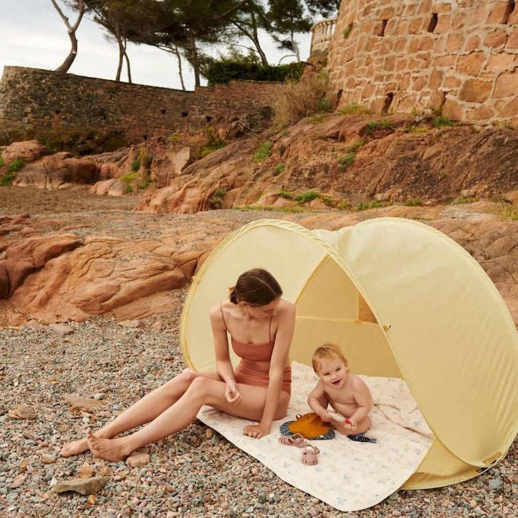 Anti-UV beach tents